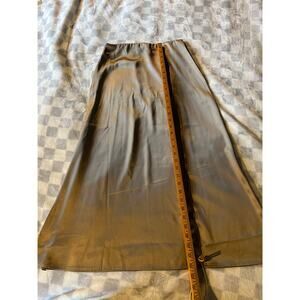 No brand taupe high waisted‎ sateen skirt size small